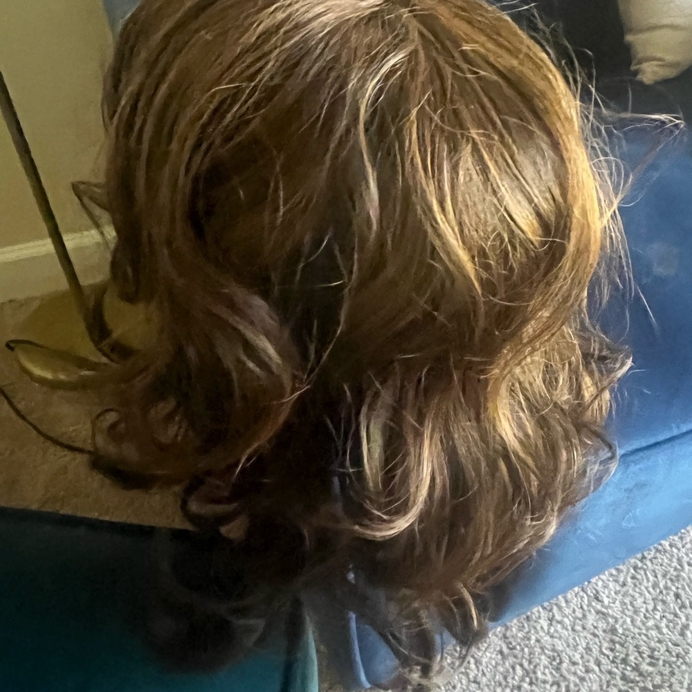 Luxurious Brown Wavy Hair Wig